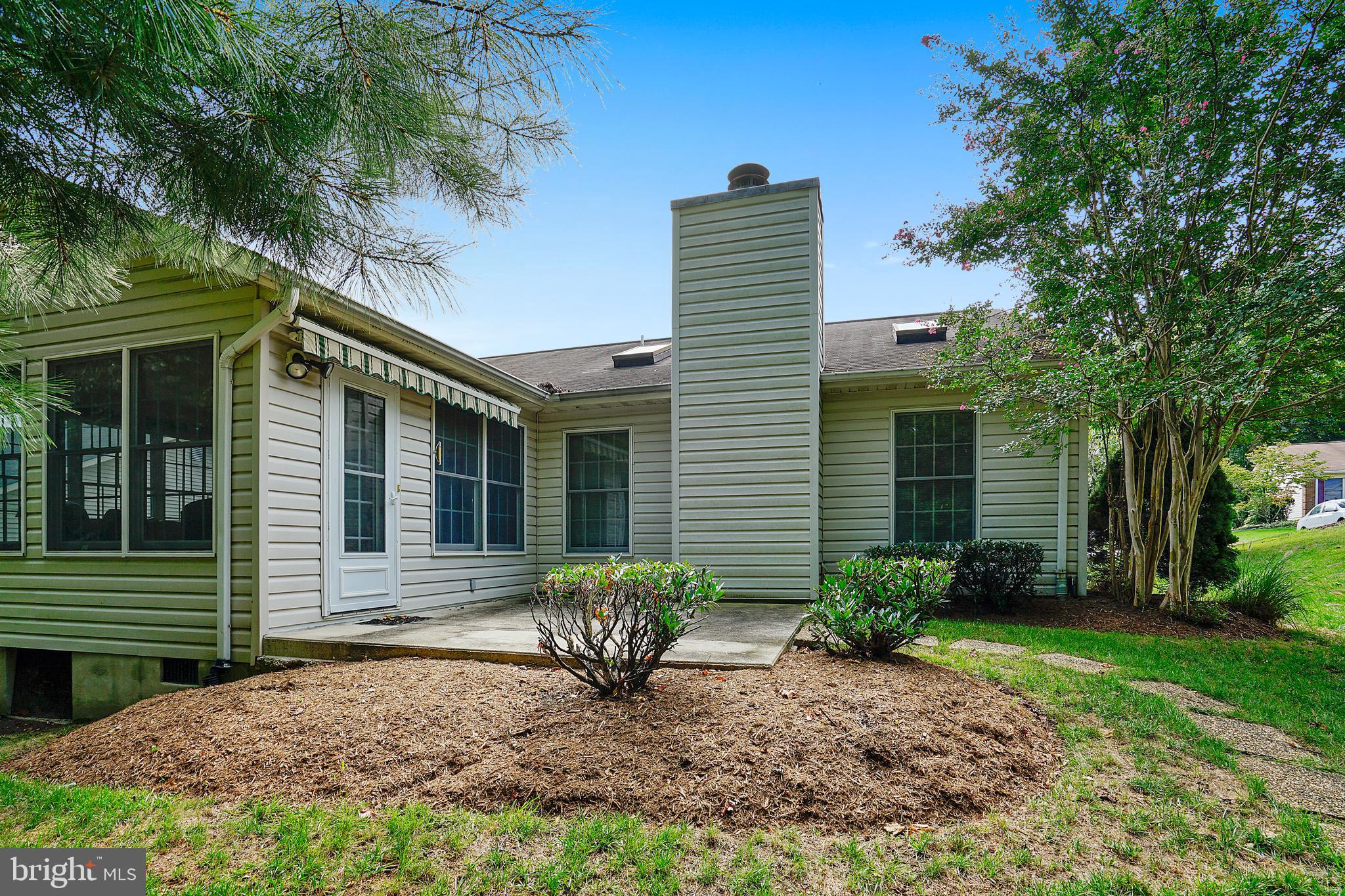856 Rudder Way Annapolis, MD 21401 - Photo 25 of 35 Rear patio off Sun room
