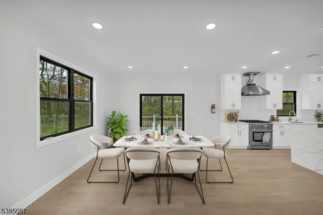 $1,699,000 | 85 Kings Road, Chatham, NJ 07928