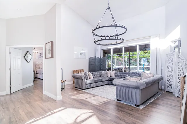 a view of a tennis court