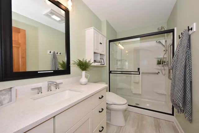 $314,900 | 359 Hartford Square, Unit 5, Hartford, WI 53027