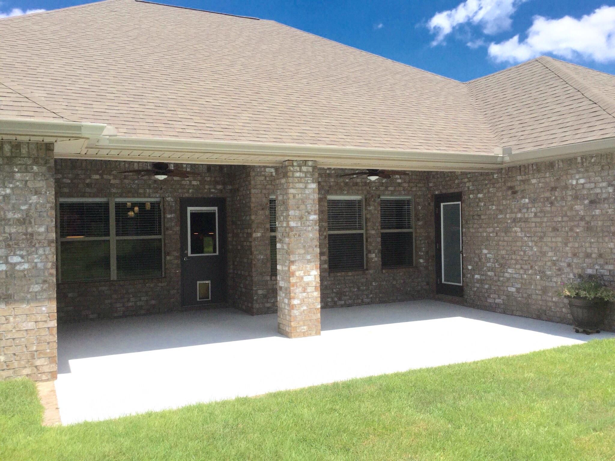 630 Red Fern Road Crestview, FL 32536 - Photo 17 of 38 a view of a car garage