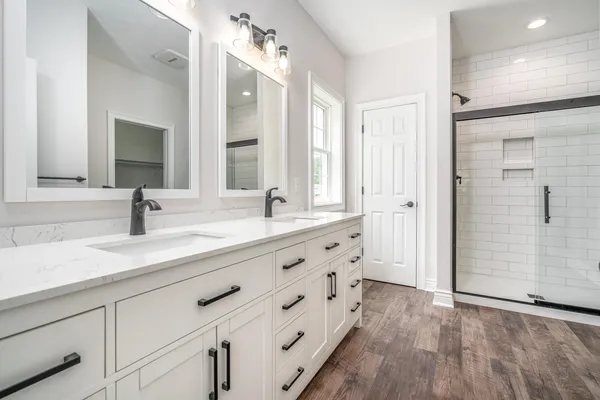 $409,900 | 205 Ridgeview Drive, Battle Creek, MI 49015
