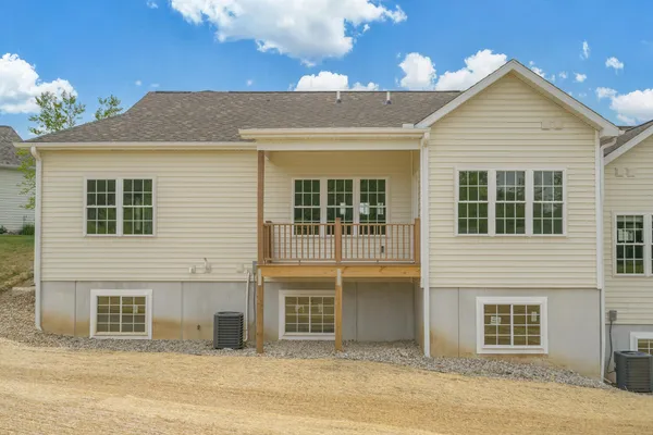 $409,900 | 205 Ridgeview Drive, Battle Creek, MI 49015