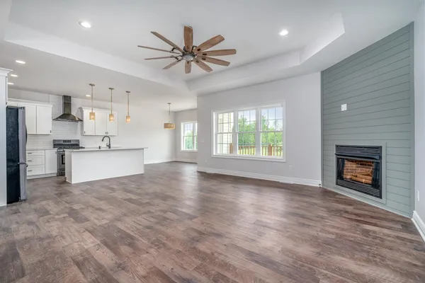 $409,900 | 205 Ridgeview Drive, Battle Creek, MI 49015