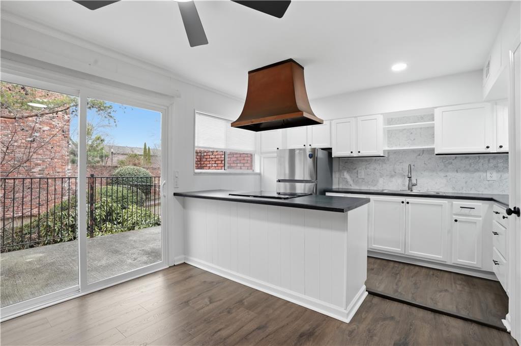 3113 Colonial Way, Unit L Atlanta, GA 30341 - Photo 4 of 27