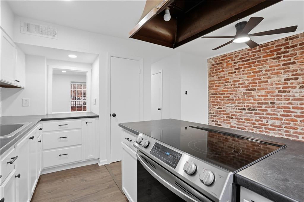 3113 Colonial Way, Unit L Atlanta, GA 30341 - Photo 6 of 27