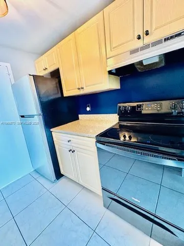 $2,200 | 2020 Northeast 135th Street, Unit 409, North Miami, FL 33181