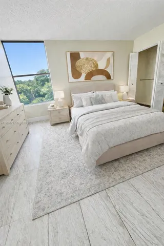 $2,200 | 2020 Northeast 135th Street, Unit 409, North Miami, FL 33181