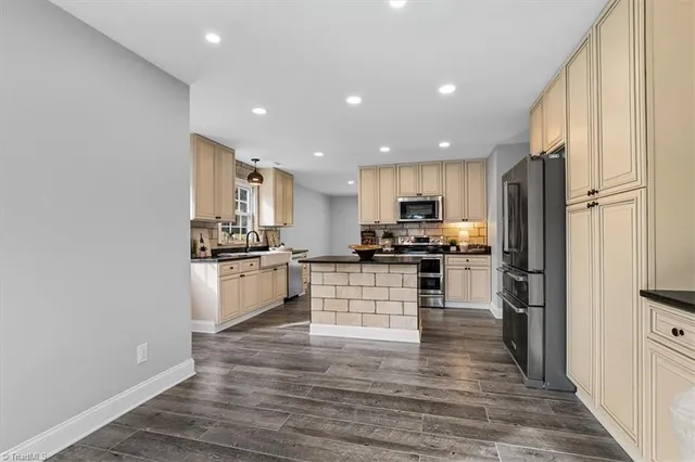 $389,000 | 6320 Cardinal Wood Drive, Greensboro, NC 27410