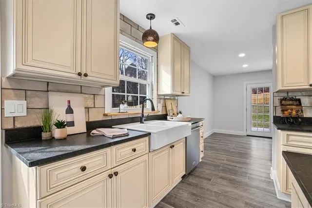 $389,000 | 6320 Cardinal Wood Drive, Greensboro, NC 27410