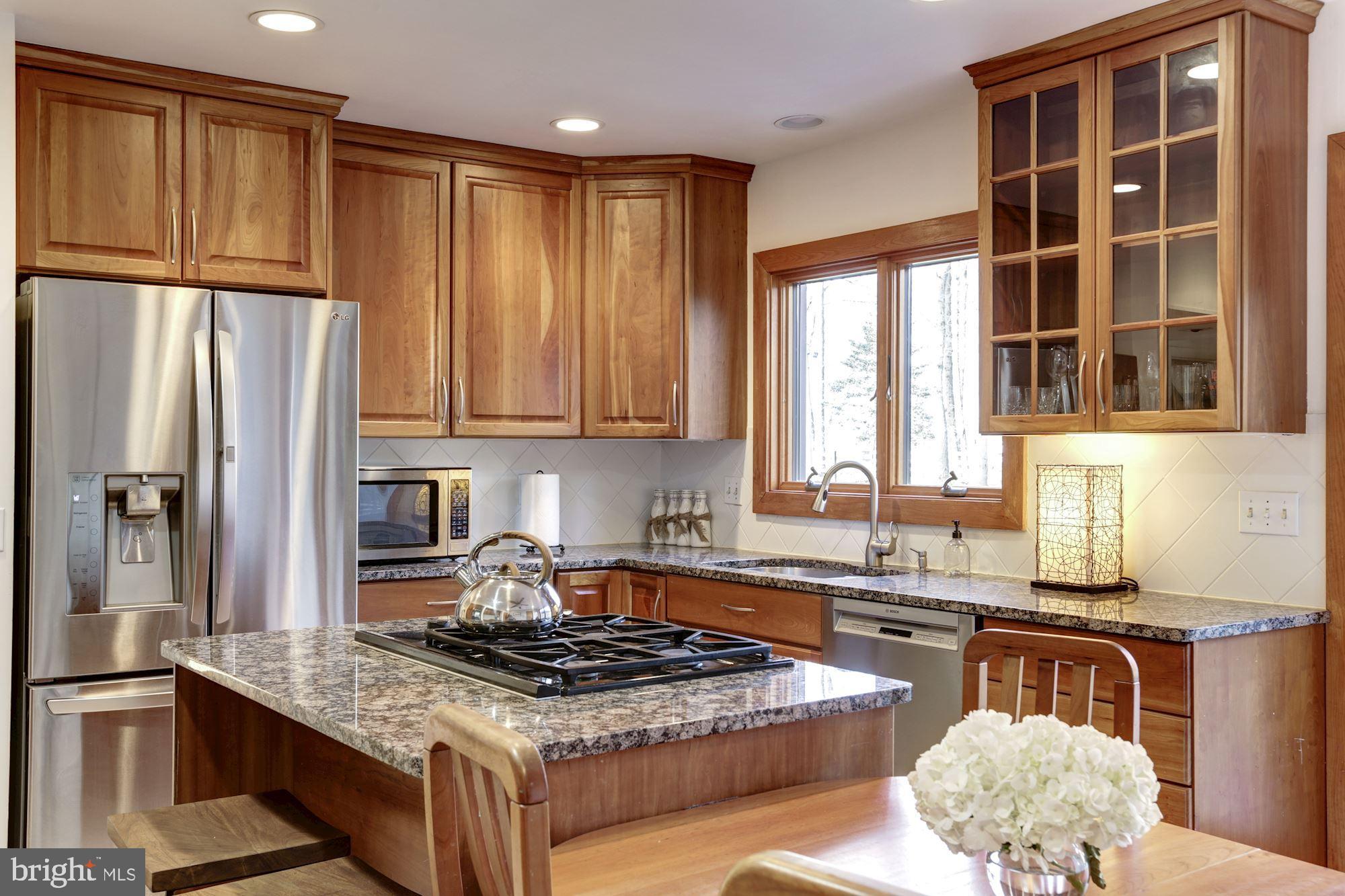12015 Aintree Lane Reston, VA 20191 - Photo 14 of 37 Gallery Image 14