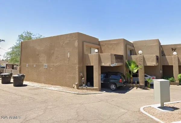 $1,395 | 3539 East Palm Lane, Phoenix, AZ 85008