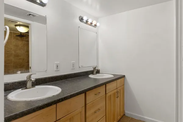 $1,395 | 3539 East Palm Lane, Phoenix, AZ 85008