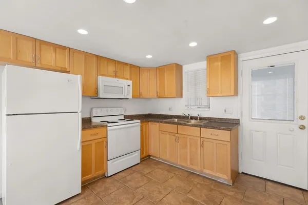 $1,395 | 3539 East Palm Lane, Phoenix, AZ 85008