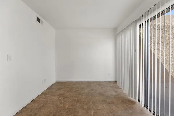 $1,395 | 3539 East Palm Lane, Phoenix, AZ 85008