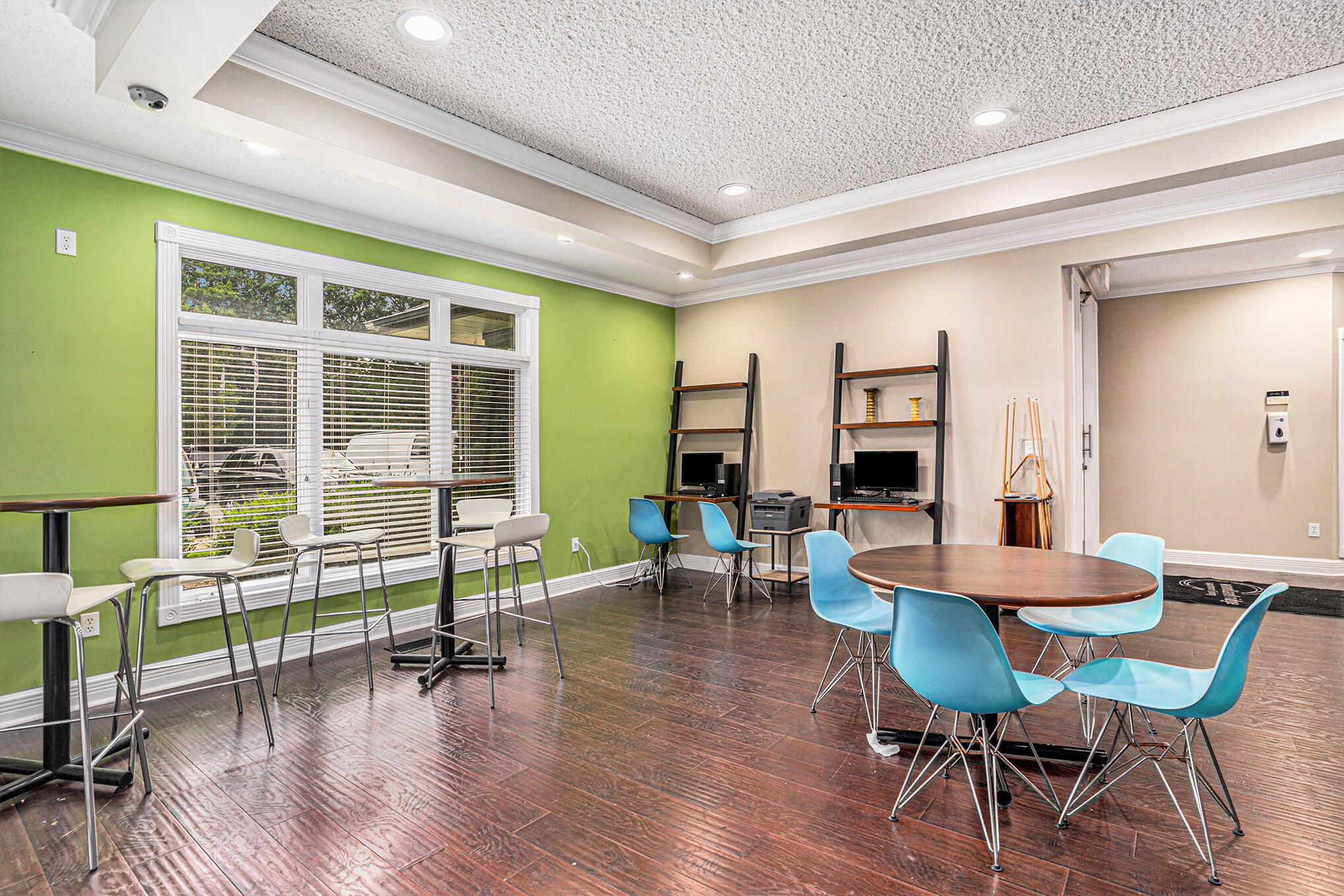 18372 North Ridge Court, Unit 15 Spring Lake, MI 49456 - Photo 23 of 30 Clubhouse Meeting