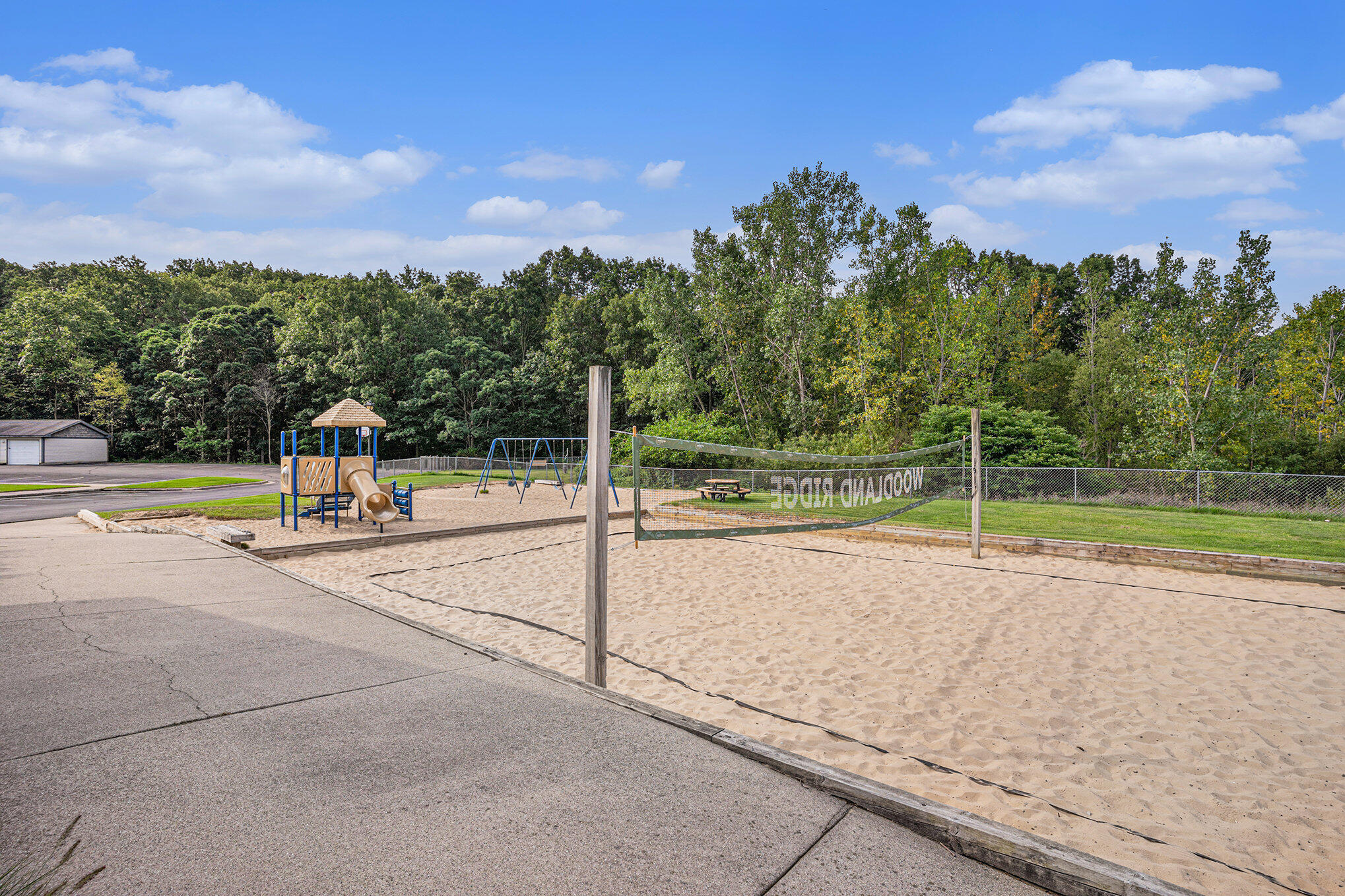 18372 North Ridge Court, Unit 15 Spring Lake, MI 49456 - Photo 28 of 30 Vollyball
