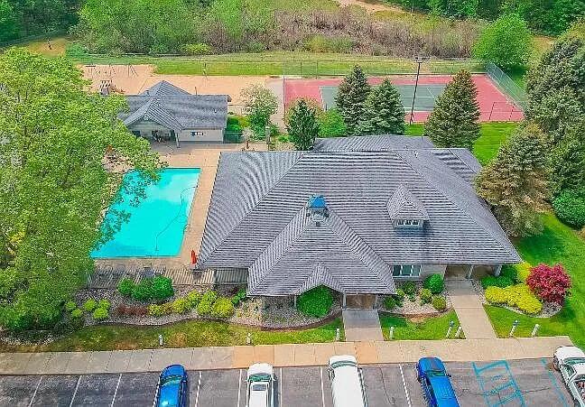 18372 North Ridge Court, Unit 15 Spring Lake, MI 49456 - Photo 29 of 30 North Ridge Clubhouse Drone