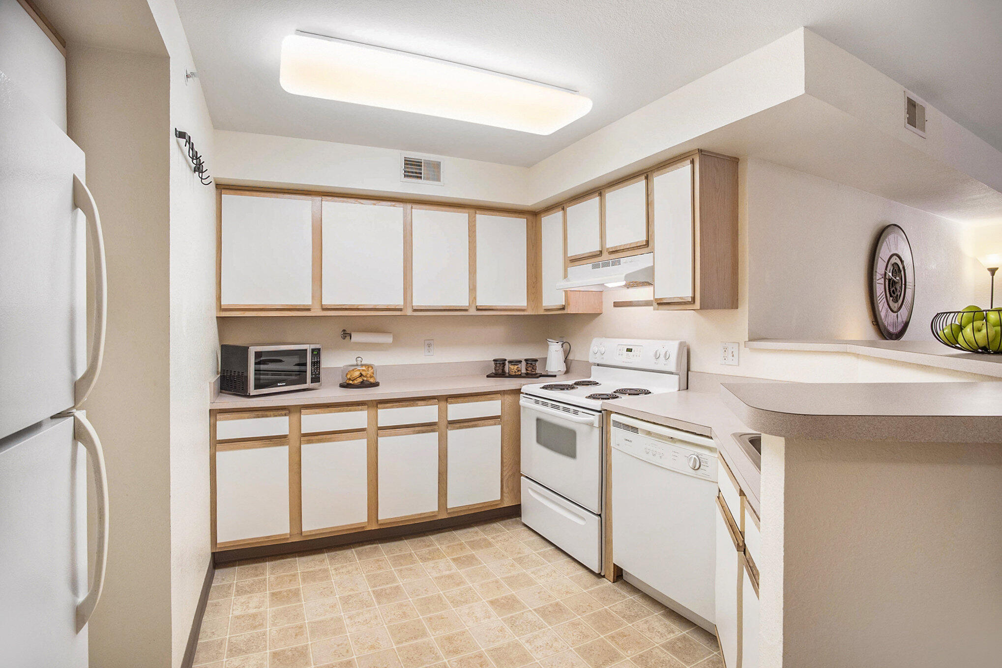 18372 North Ridge Court, Unit 15 Spring Lake, MI 49456 - Photo 7 of 30 Kitchen