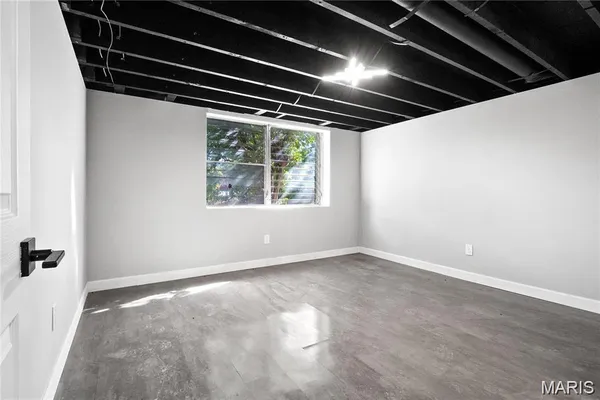 $162,500 | 2142 Sun Valley Drive, St. Louis, MO 63136