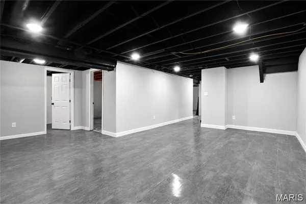 $162,500 | 2142 Sun Valley Drive, St. Louis, MO 63136