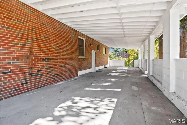 $162,500 | 2142 Sun Valley Drive, St. Louis, MO 63136
