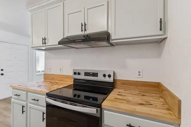 $225,000 | 303 East Bullard Avenue, Unit 122, Fresno, CA 93710