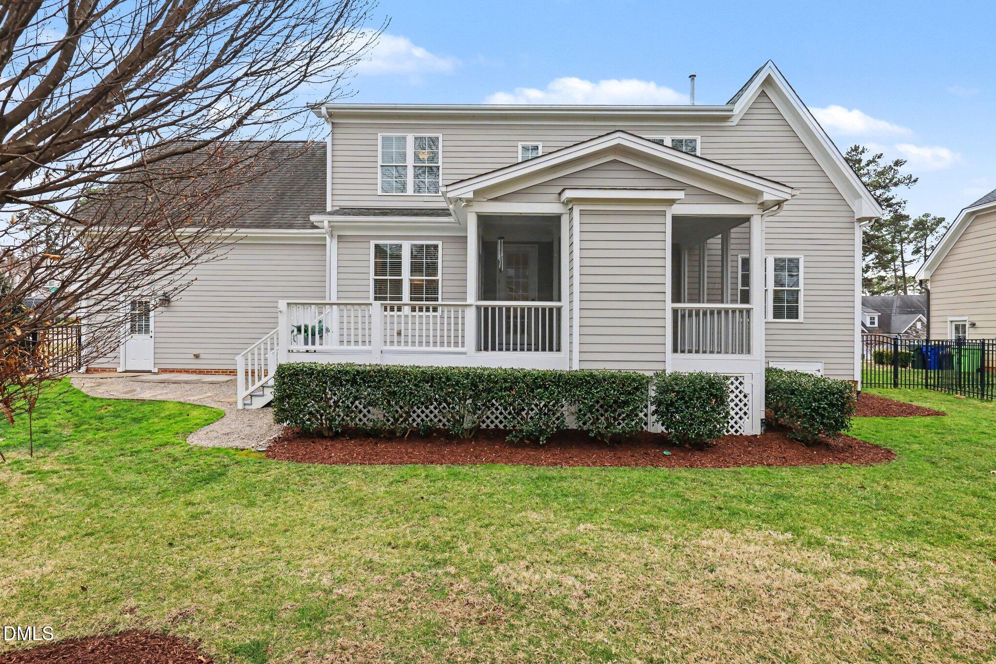 820 Shelley Road Raleigh, NC 27609 - Photo 35 of 40 036_file_4101