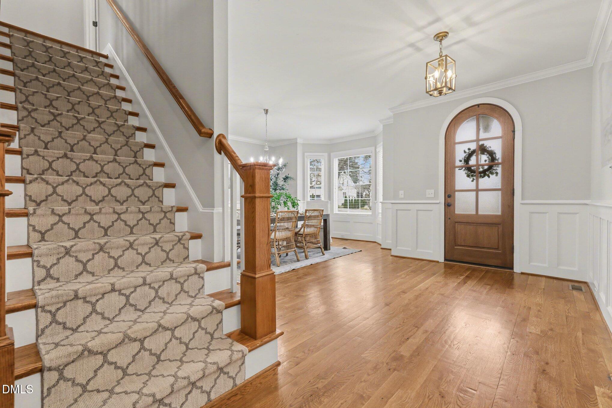 820 Shelley Road Raleigh, NC 27609 - Photo 4 of 40 004_file_5360