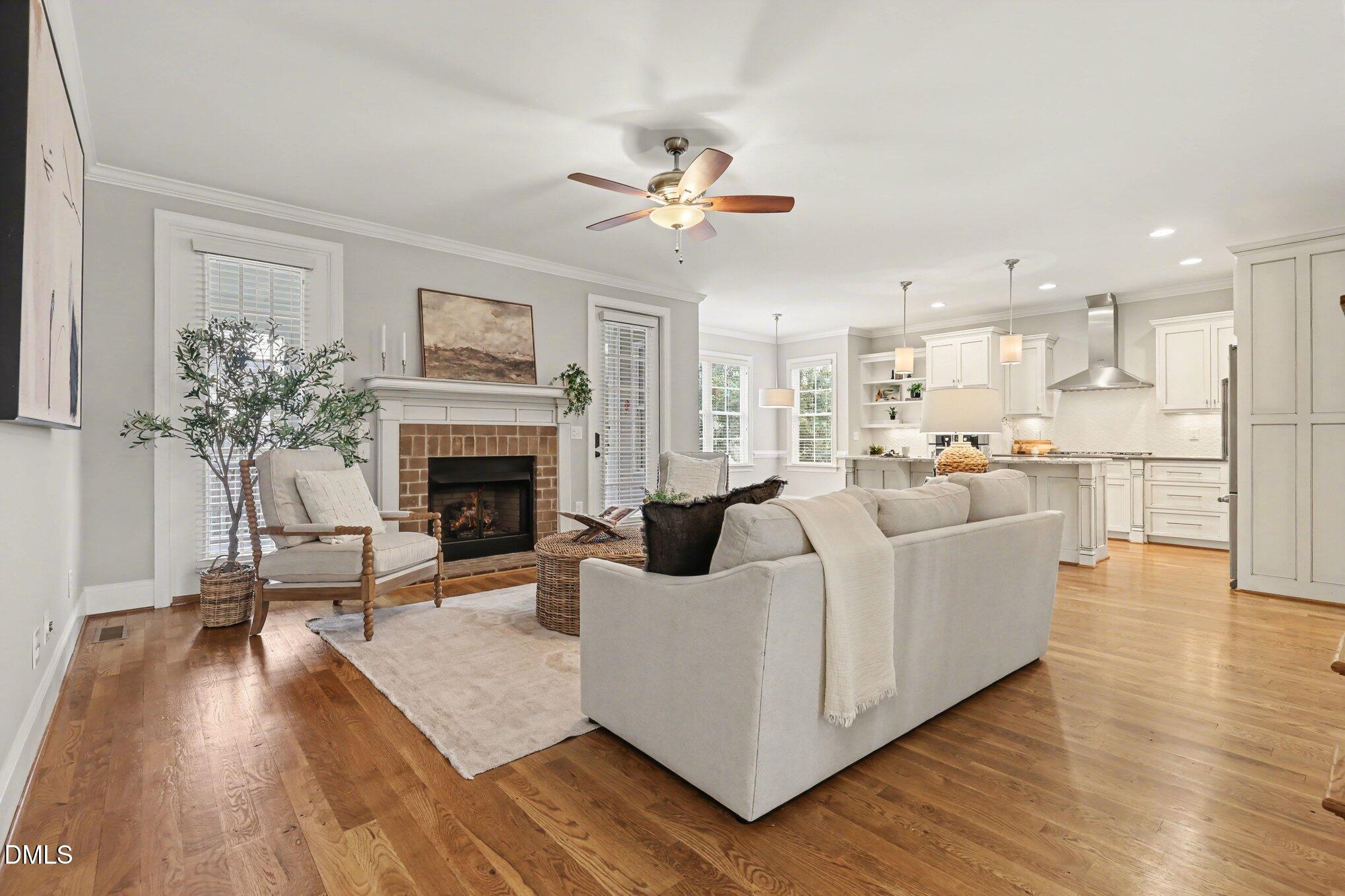 820 Shelley Road Raleigh, NC 27609 - Photo 6 of 40 006_file_7186