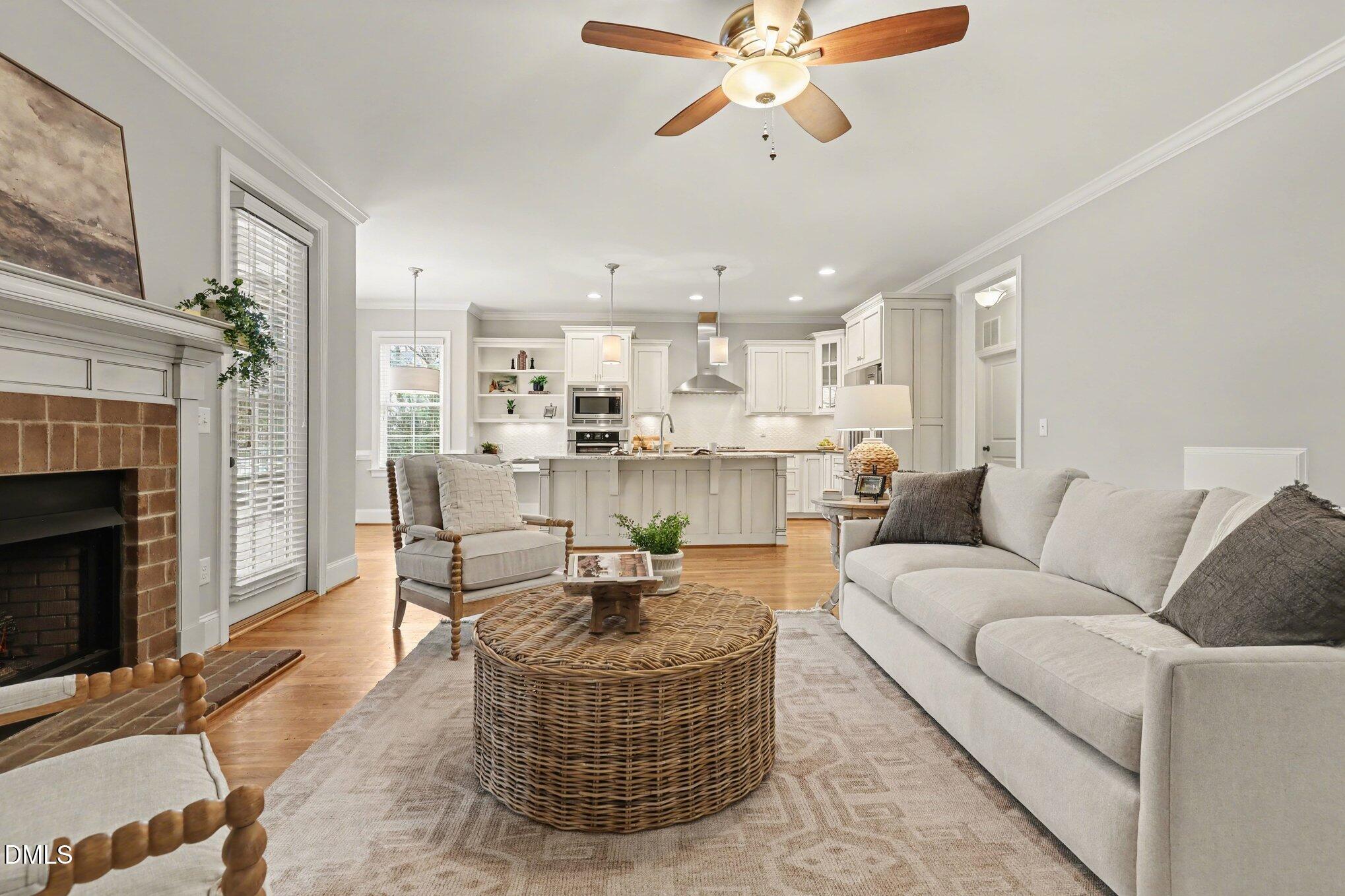 820 Shelley Road Raleigh, NC 27609 - Photo 8 of 40 008_file_8585