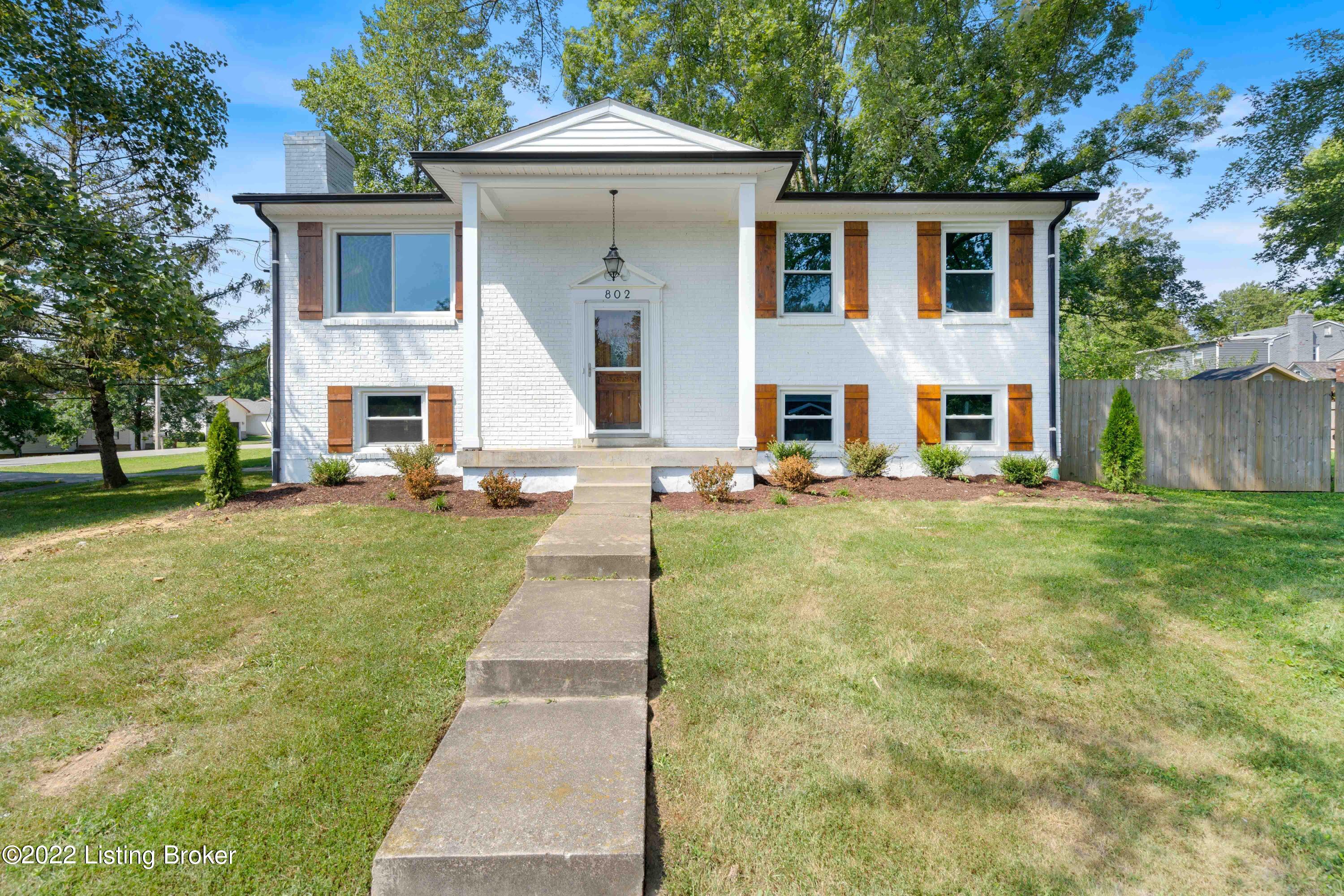 802 Rockbridge Road Louisville, KY 40243 - Photo 2 of 22 rockbridge_aExterior-1