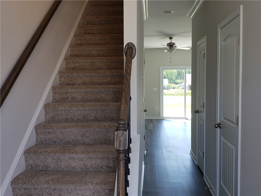 105 Weaver Road Pendleton, SC 29670 - Photo 3 of 29