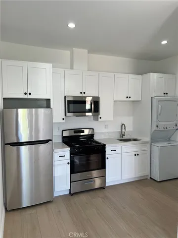 $1,650 | 14317 Herron Street, Sylmar, CA 91342