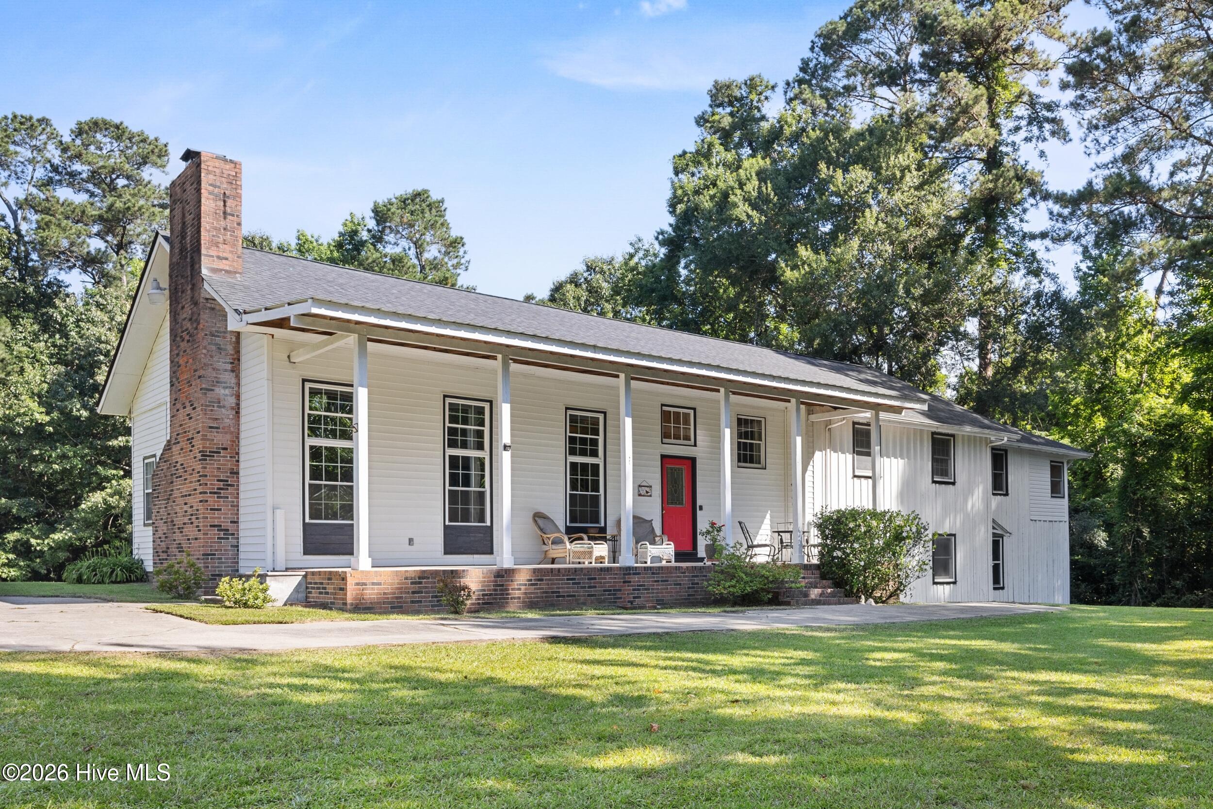 8821 Red Hill Road Clarkton, NC 28433 - Photo 4 of 76
