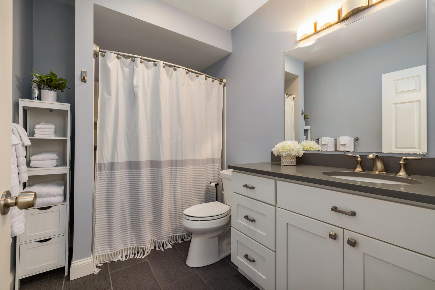 5 Pleasant Street, Unit A Kittery, ME 03904 - Photo 13 of 24 seacoastrephoto-10