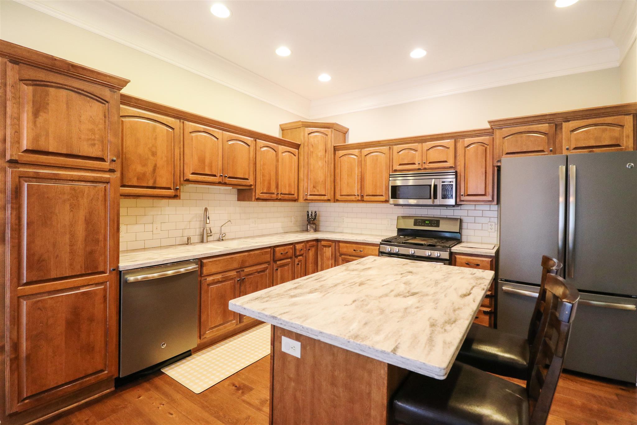 23127 Veterans Road Morton, IL 61550 - Photo 8 of 39 Gallery Image 8