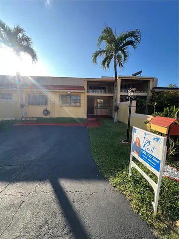 $3,300 | 2470 Southwest 108th Place, Unit 2470, Miami, FL 33165