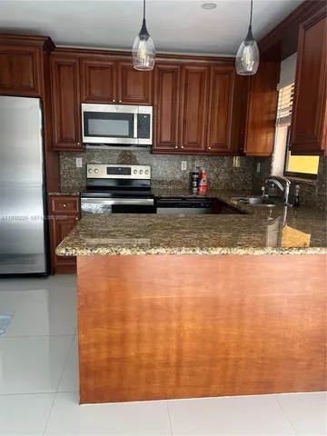 $3,300 | 2470 Southwest 108th Place, Unit 2470, Miami, FL 33165