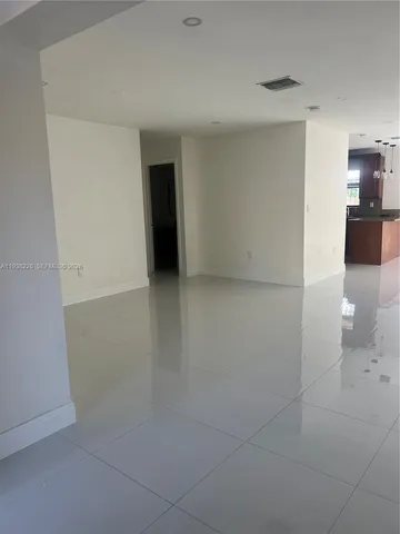 $3,300 | 2470 Southwest 108th Place, Unit 2470, Miami, FL 33165