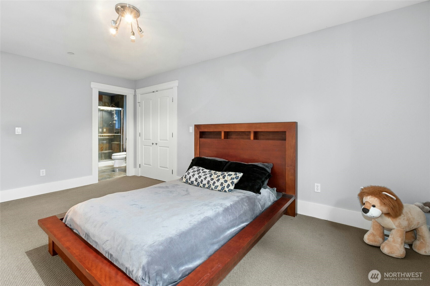 18634 92nd Avenue Northeast Bothell, WA 98011 - Photo 32 of 40