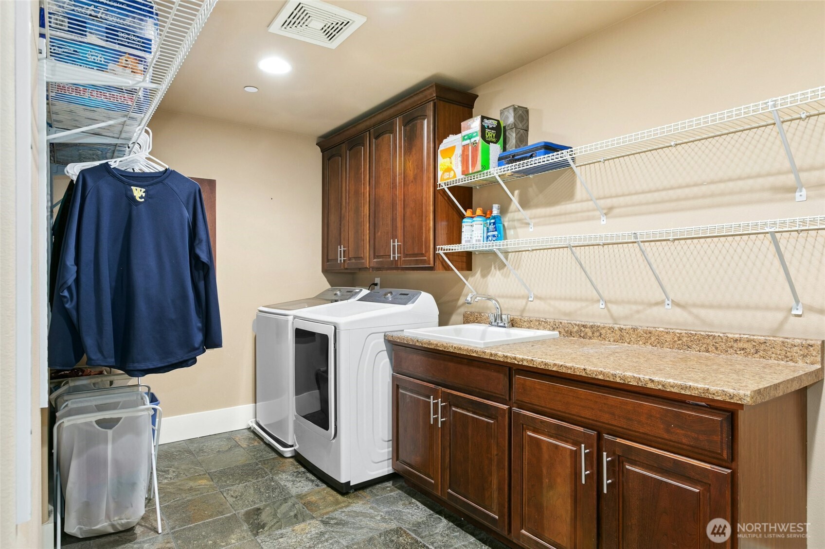 18634 92nd Avenue Northeast Bothell, WA 98011 - Photo 36 of 40