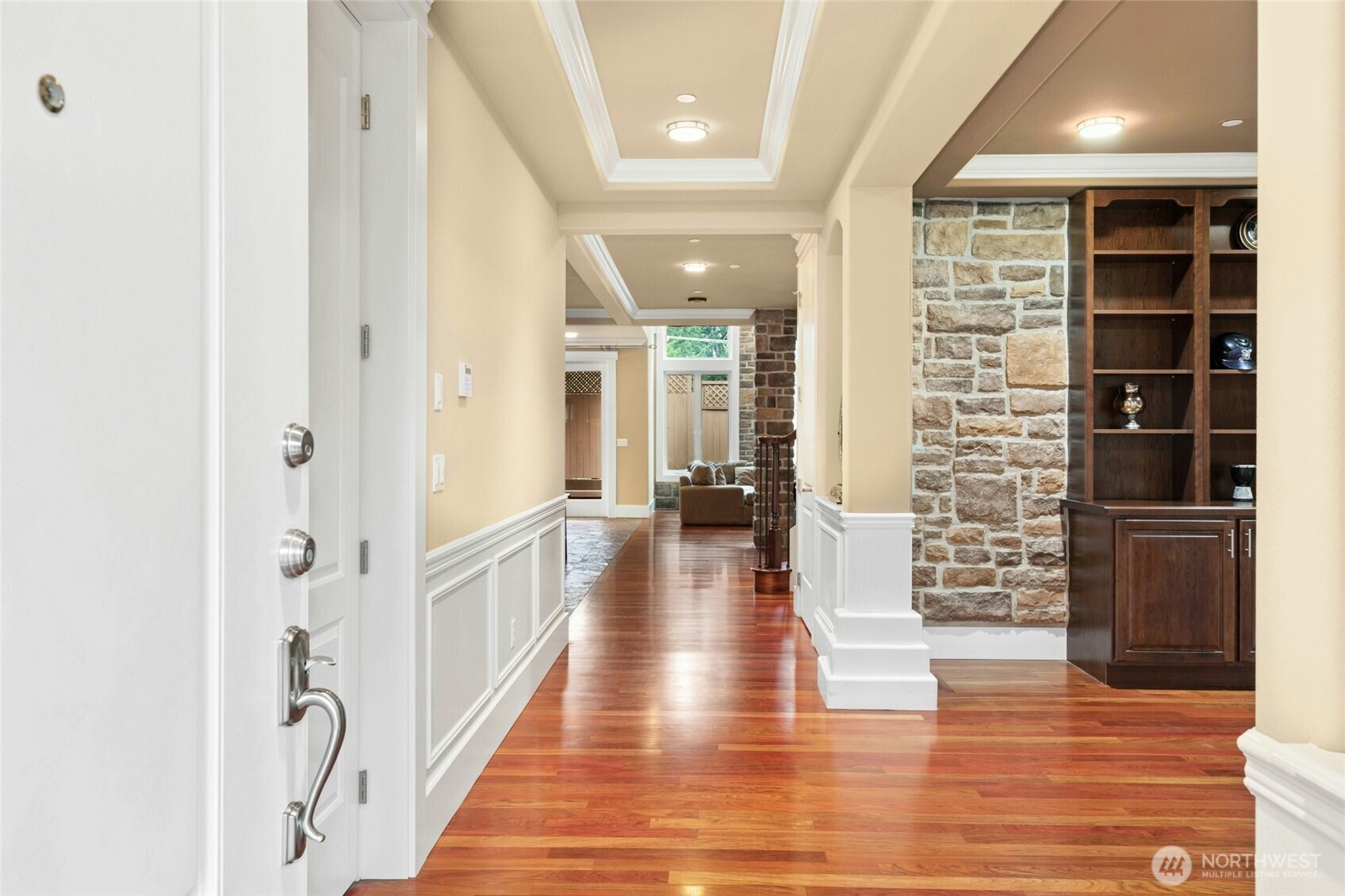 18634 92nd Avenue Northeast Bothell, WA 98011 - Photo 4 of 40