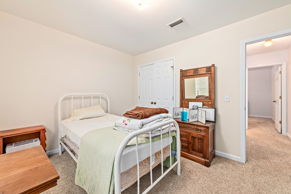 706 West Roxbury Road Dothan, AL 36305 - Photo 5 of 24