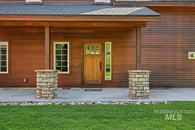 $1,372,000 | 622 Blue Water Circle, McCall, ID 83638