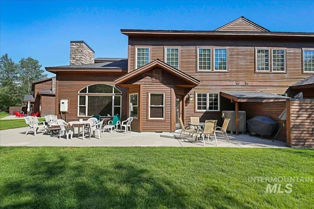 $1,372,000 | 622 Blue Water Circle, McCall, ID 83638