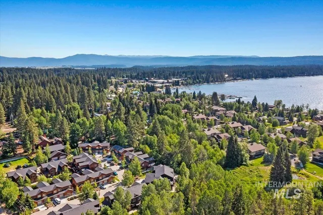 $1,372,000 | 622 Blue Water Circle, McCall, ID 83638