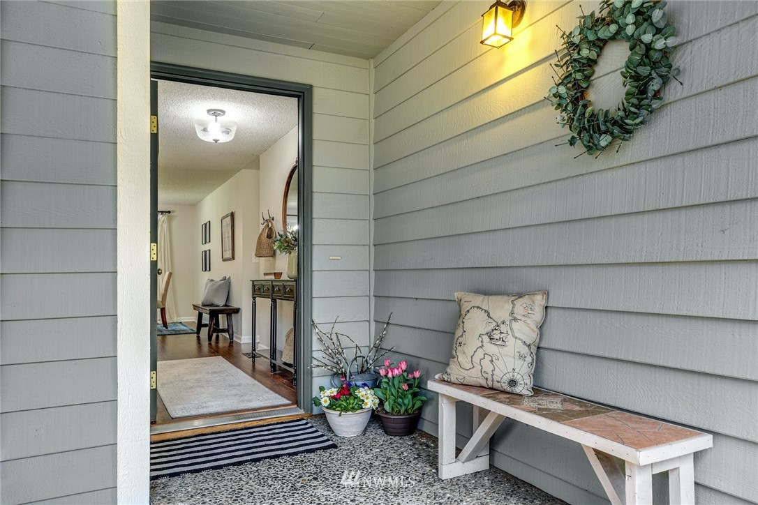 16226 Southeast 145th Street Renton, WA 98059 - Photo 4 of 38