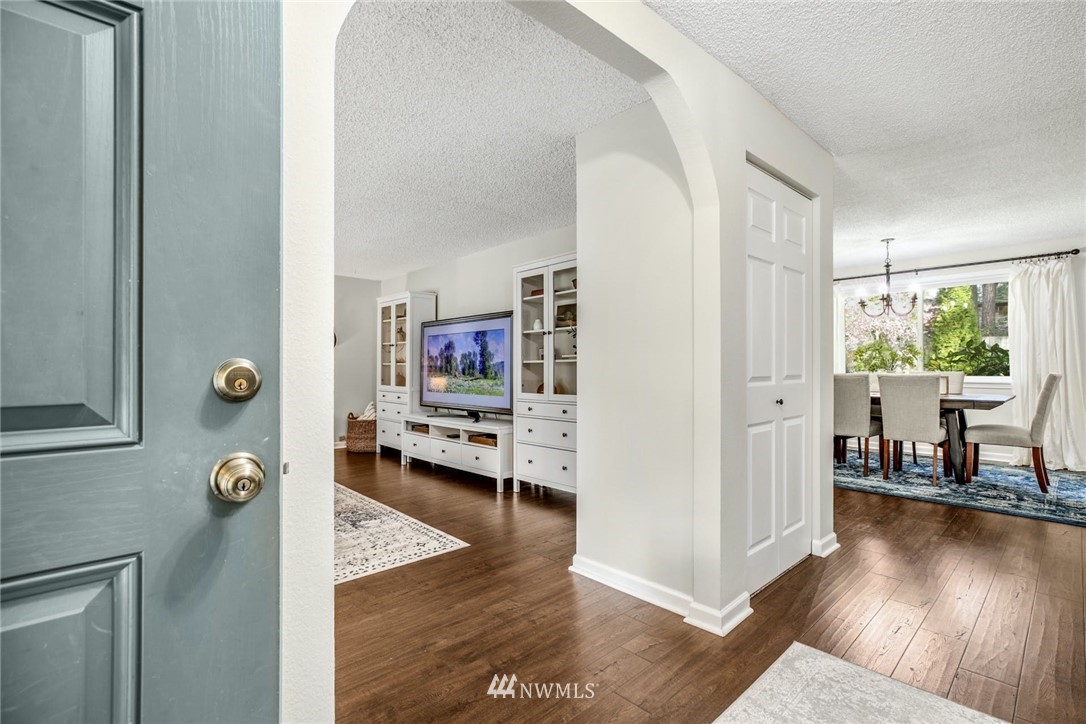 16226 Southeast 145th Street Renton, WA 98059 - Photo 5 of 38