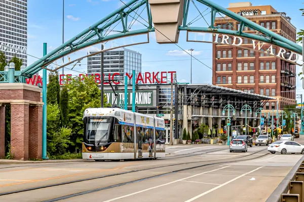 $2,250 | 413 North 2nd Street, Unit 320, Milwaukee, WI 53203